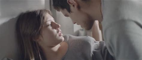 Адель Экзаркопулос nude pics Страница 2