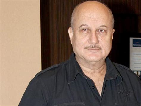 Anupam Kher shaves off moustache for MS Dhoni biopic | Bollywood ...