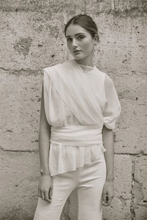 Bartolomea La Nueva Colecci N De Vestidos De Novia De Colour Nude Art Culos Casilda Se Casa