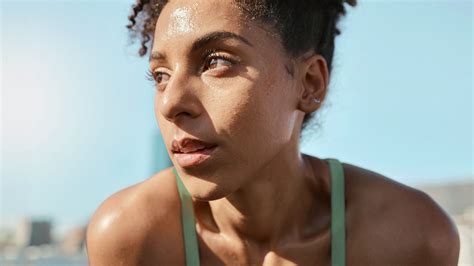 Waarom Het Dragen Van Make Up Tijdens Trainingen Slecht Kan Zijn Voor