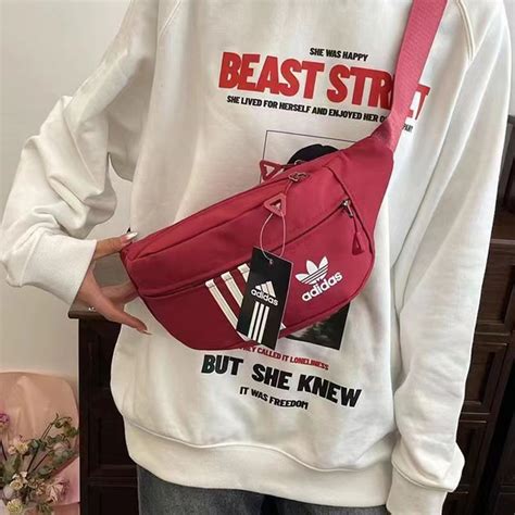 adidas Originals Сумка на пояс купить на OZON по низкой цене (1862433895)