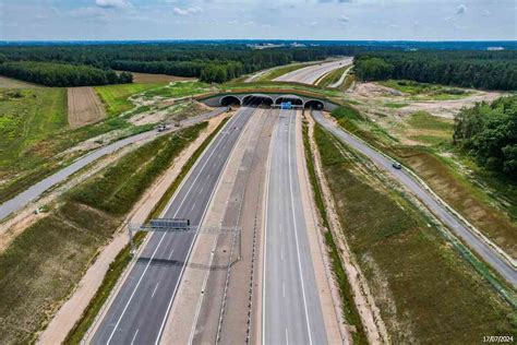 Przybywa Kilometr W Autostrady A Na Wsch D Od Warszawy Informacje