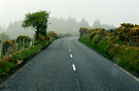 Uk Road Markings What They Mean And What The Highway Code Says Rac Drive