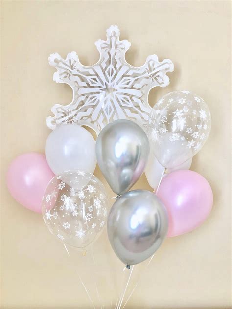 Snowflake Pink Chrome Silver Snowflake Latex Balloonwinter