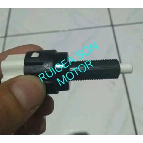 Jual Switch Stop Rem Atau Switch Rem Lampu Stop Avanza Xenia Rush