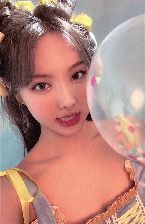 Nayeon Im Nayeon Scan Pop Ver Photocard Nayeon Fotos Ideias