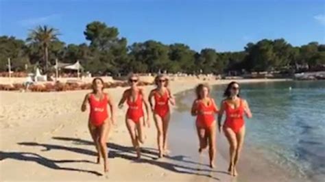 Hot Sexy Jane Moore Bikini Pics