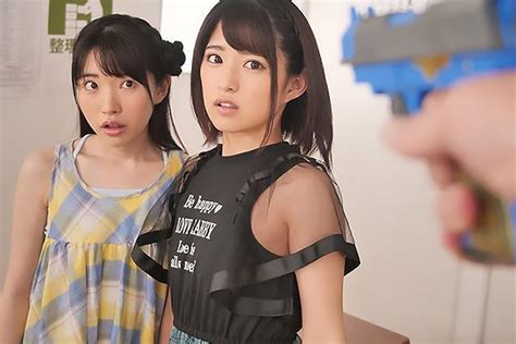 渚みつき 皆月ひかる 洗脳光線でロリ美少女達をビッチ化！ハーレム逆3pで杭打ち騎乗位 無料av動画