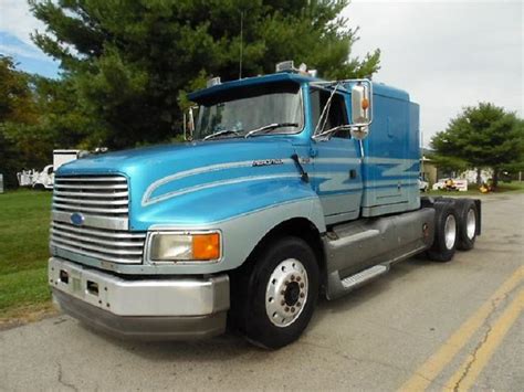 1994 Ford Semi Tractor