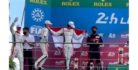 Sean Gelael Kibarkan Merah Putih Di Podium Le Mans H