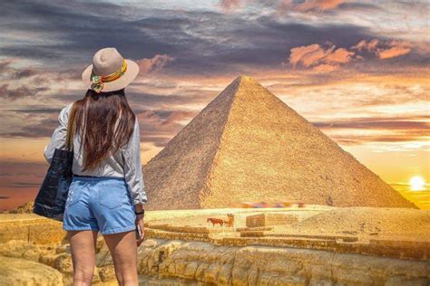 2 Day Tour To Giza Pyramids And Old Cairo From Luxor