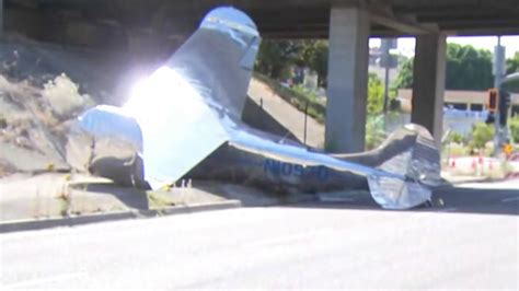 Small Plane Crashes On I 8 Freeway Lands On El Cajon Roadway Nbc 7