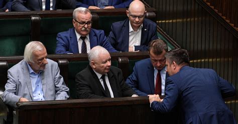 Wybory parlamentarne 2019 Sondaż IPSOS PiS potrzebuje koalicjanta