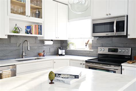 Small Kitchen Backsplash Tile Size – Things In The Kitchen