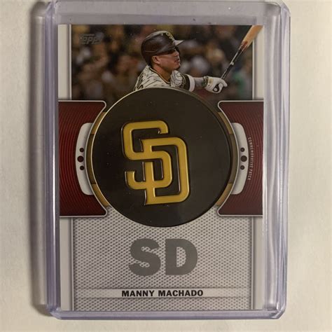 Topps Series Manny Machado Commemorative Team Logo Patch Relic