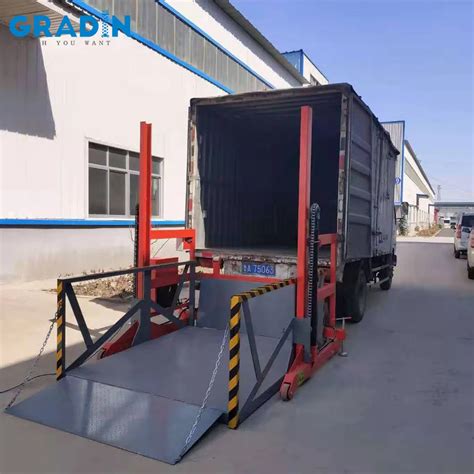 Dock Liftp Container Vertical Unloading Platform Movable Hydraulic