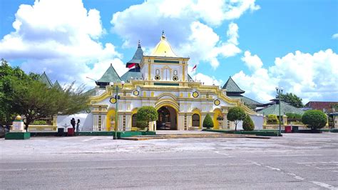 Wisata Religi Dan Warisan Sejarah Masjid Agung Jamik Sumenep Jawa Timur