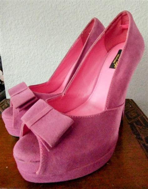 Vintage Hot Pink Stiletto Gem