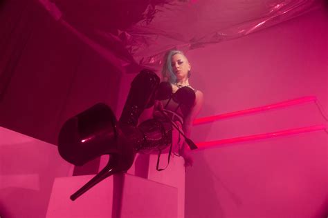 Drop To Your Knees And Worship My Cheeks And Don T Forget My Soles Nudes Femdom NUDE PICS ORG