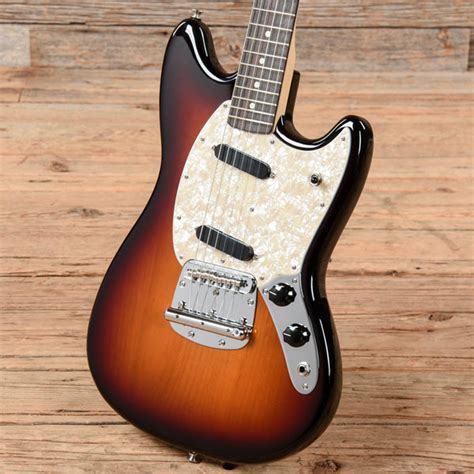 Fender American Performer Mustang Sunburst 2021 – Chicago Music Exchange