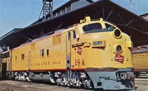 Pin By Delray415 On EMD E AND F STREAMLINERS Milwaukee Road Train