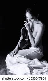 288 Naked Violin Images Stock Photos Vectors Shutterstock