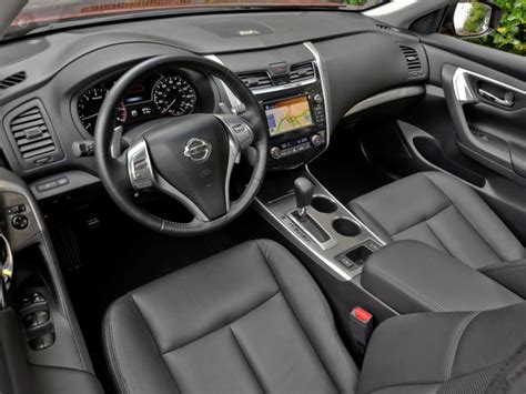 2018 Nissan Altima: 73 Interior Photos | U.S. News