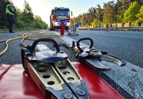 T Dlicher Verkehrsunfall Auf Der A Zwischen H Melerwald Und Lehrte Ost