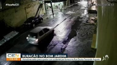 Cetv Edi O Fortaleza Moradores Reclamam De Buraco Enorme No Bom