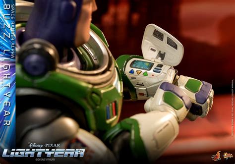 Buzz Lightyear Arriva La Hot Toys Dal Nuovo Film Disney Pixar Itakon It