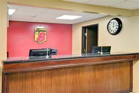 Comparing prices for the top rated hotels in Stamford CT 34