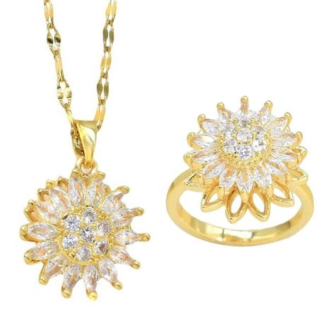 Dainty Sunflower Necklace Rotatable Zircon Pendant Necklace Set Women