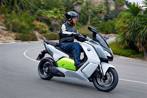 BMW Finally Brings Refinement to the Electric Scooter Game | WIRED