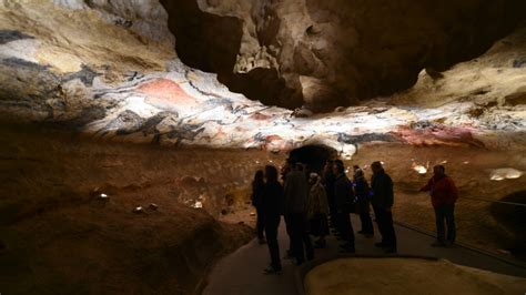 Nueva replica de Las pinturas rupestres de Lascaux en Francia ...