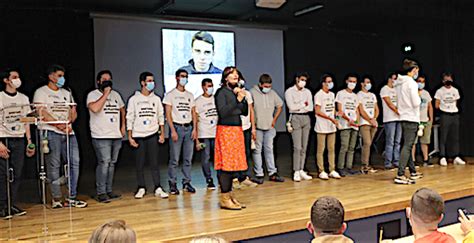 Nicole Bertin Infos Saintes Sortons le plastique Lycée Georges