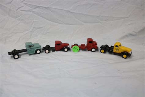 Lot - Lot of 4 ERTL Semi Trucks, 1950 Chevy