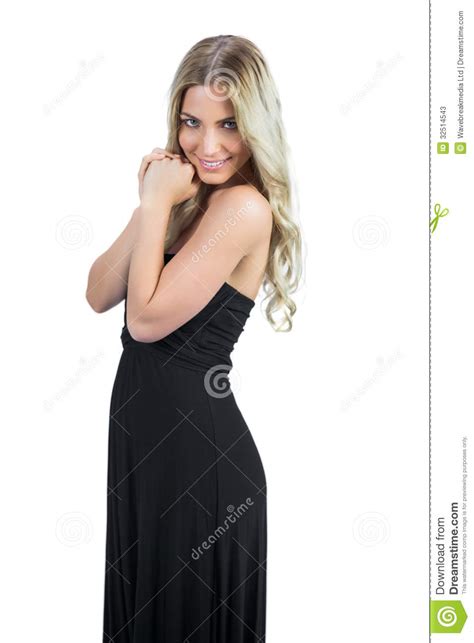 Blonde Attirante Portant La Pose Noire De Robe Image Stock Image Du