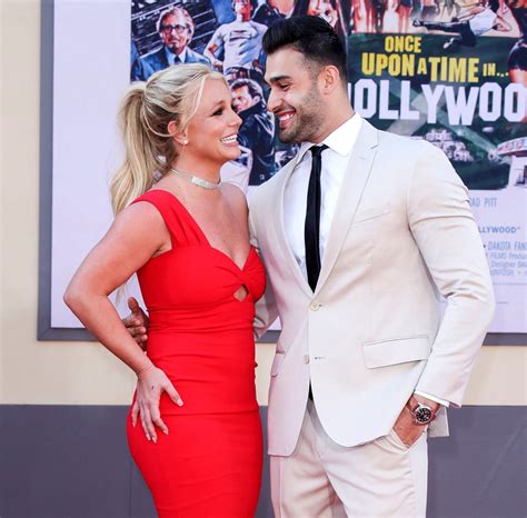 Who Is Britney Spears Dating? - Current Relationship Details