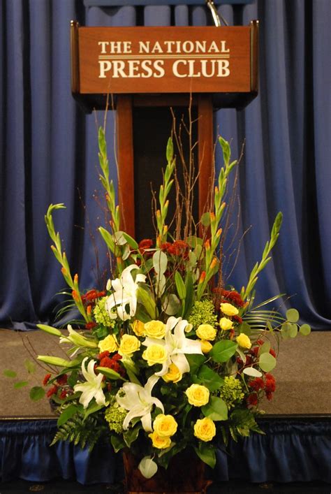 10 Best Images About Stage Or Podium Flower Ideas On Pinterest