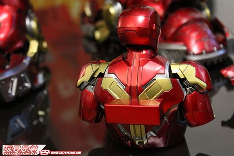 玩具報告 Hot Toys 復仇者聯盟 奧創紀元 Hulkbuster 終極開箱初篇 Toys Zone D 玩具兄弟 Figures Price List Reviews