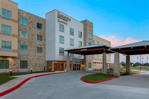 Decatur, TX Hotel Rooms | Fairfield Inn & Suites at Decatur Conference Center