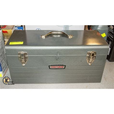 VINTAGE CRAFTSMAN METAL TOOL BOX