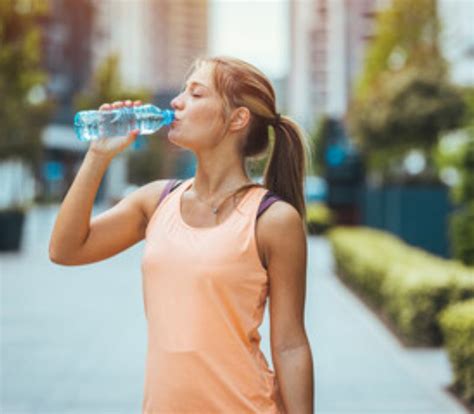 Dicas Para Conseguir Tomar Litros De Gua Por Dia