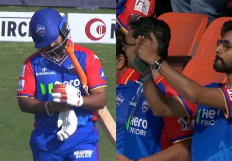 Pbks Vs Dc Ipl 2024 Emotional Rishabh Pant Walks Out To A Standing