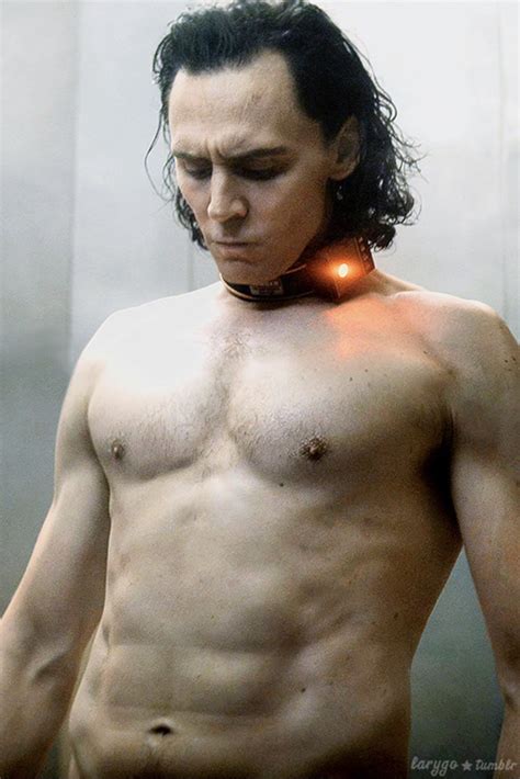 Tom Hiddleston Shirtless