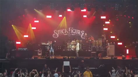 Stick Figure Smokin Love Feat Collie Buddz Live Performance