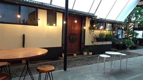 Rumah Makan Saung Golden Asri Tasikmalaya Lesehan Dengan View Kereta Api