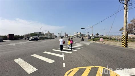 彰化三姊弟遭撞路口會勘定調 將設置z字行穿線及庇護島 中彰投 地方 聯合新聞網