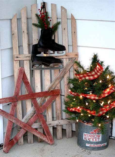 Comfy Rustic Outdoor Christmas D Cor Ideas Interior Decorating And