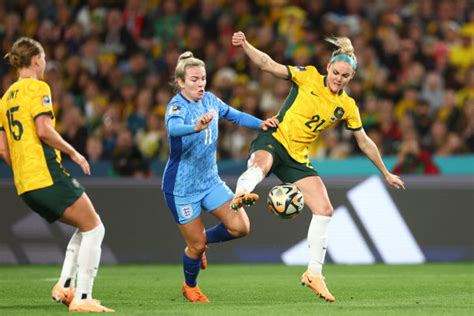 Womens World Cup 2023 Sam Kerr Defends Ellie Carpenter After Social